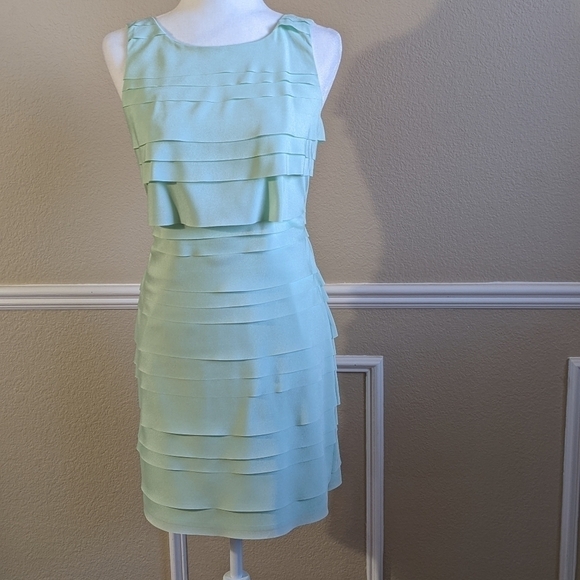 Elegant Mint Tiered Modest Sleeveless Dress by Gianni Bini - Picture 4 of 4